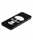 Чехол Белый череп на черном фоне для iPhone 5